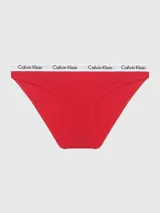 Bombacha Calvin Klein tipo tanga, color rojo, con cintura elástica blanca con logo de la marca.