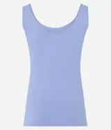 Musculosa básica de poliamida color naranja, con escote en U y breteles anchos. Diseño ajustado al cuerpo, ligero y fresco.