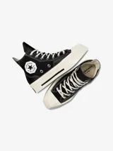 Championes de caña alta Converse Chuck 70 De Luxe Squared Hi, color negro con detalles en blanco. Confeccionados en lona y cuero sintético, con puntera cuadrada y suela de plataforma.