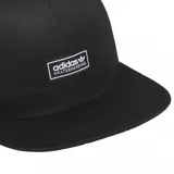 Gorra Adidas Skateboarding Lowkey de seis paneles, color negro, con visera plana y parche frontal con el logo de la marca. Confeccionada en sarga de algodón.