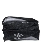 Bufanda tubular tipo buff de la marca Umbro, color negro con estampado geométrico de líneas finas blancas y logo de la marca en contraste.