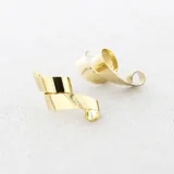 Par de aros colgantes dorados con forma de espiral.