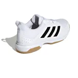 Championes Adidas Ligra 7 blancos con las tres tiras negras.