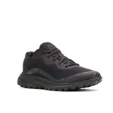 Championes de trail running Merrell Fly Strike 2, color negro. Presentan una parte superior de malla transpirable con refuerzos de TPU, entresuela ligera de espuma EVA para amortiguación y suela de goma con tacos para mayor tracción.