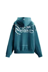 Hoodie azul con efecto desgastado y estampado de graffiti en la espalda.