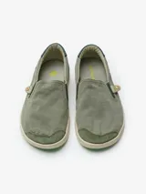 Zapatos Satorisan modelo Kung Fu Cotton Vintage de color gris azulado, tipo slip-on con elásticos laterales y suela de goma gris claro.