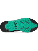 Championes de trail running Under Armour Charged Bandit TR 3, de color gris con detalles en negro y verde. Confeccionados con parte superior de malla ligera, refuerzos estratégicos y tecnología Charged Cushioning en la entresuela para mayor amortiguación y respuesta.
