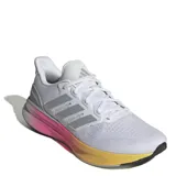 Championes Adidas Ultrarun 5 de running, color blanco con detalles en gris y suela con degradé de rosa a amarillo.