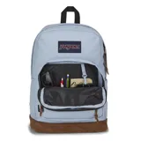Mochila JanSport Right Pack color celeste con base de gamuza marrón, compartimento interno para laptop, bolsillo frontal con cierre y tiradores de cuero.