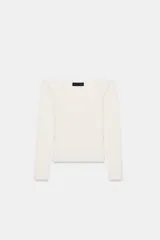 Top de punto ajustado al cuerpo con escote recto, hombros descubiertos y manga larga.