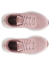 Championes Under Armour modelo W Aurora 3 para mujer, en color rosado. Presentan una parte superior de malla transpirable con detalles en gamuza, mediasuela con amortiguación Charged+ para mayor comodidad y suela de goma con patrón de tracción multidireccional.