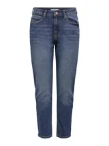 Jean mom fit con calce girlfriend, de tiro medio y corte recto. Confeccionado en denim azul clásico con costuras en contraste.