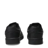 Championes Umbro modelo Milo, color negro, con logo de Umbro en gris en el lateral y en la lengüeta. Cierre de cordones.