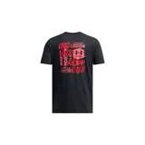 Remera negra de manga corta con cuello redondo y logo estampado en el pecho en color rojo.