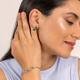 Aros de plata 925 con piedra rectangular de jade verde.