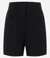 Short de tiro alto confeccionado en crepé de poliéster y elastano, de marca Cortelle. Presenta diseño sastrero con bolsillos delanteros aplicados, presillas para cinturón y cierre delantero.