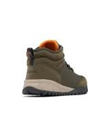 Bota de senderismo Columbia Fairbanks Mid, color verde oliva con detalles en beige y negro. Confeccionada con parte superior textil impermeable, cuello y talón de gamuza, puntera reforzada, entresuela acolchada TechLite y suela de caucho Omni-Grip para mayor tracción.
