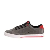 Championes de skate Circa modelo AL50 Slim, color gris con detalles en rojo y negro. Confeccionados en gamuza, cuentan con suela blanca vulcanizada con línea roja decorativa y cierre de cordones negros.