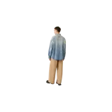Camisa de denim Acne Studios color azul claro con efecto desgastado y salpicaduras de pintura blanca, de manga larga y cierre frontal de botones.