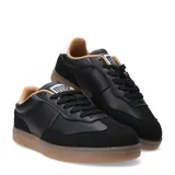 Championes urbanos Miss Carol modelo Uberaba, color blanco con detalles en beige y suela marrón.