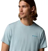 Remera técnica Columbia para hombre, de color celeste melange con cuello redondo y mangas cortas. Presenta un pequeño logo estampado en el pecho y tecnología hidroabsorbente Omni-WICK.