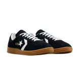 Championes urbanos Converse Classic Trainer de gamuza negra con logo lateral de cuero blanco, inscripción "All Star" dorada en el lateral y suela de goma marrón.