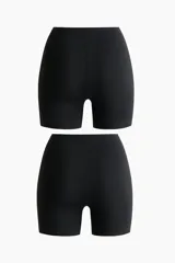 Pack de dos culottes de tiro alto confeccionados en punto elástico supersuave, con diseño liso y ajuste ceñido.