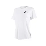 Remera Nike de corte clásico con cuello redondo y mangas cortas. Presenta un diseño minimalista en color blanco con el logo de la marca bordado en pequeño en el lado izquierdo del pecho.