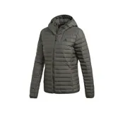 Campera Adidas Varilite Soft de mujer color gris, con capucha y cierre frontal. Diseño acolchado con cámaras de plumón aislante. Corte ajustado, cuello alto y bolsillos laterales con cierre.