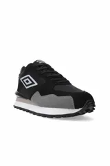 Championes urbanos Umbro modelo Urban, color gris con detalles en azul marino y suela dentada marrón.