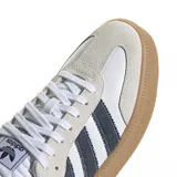 Championes Adidas Samba XLG, color blanco con detalles en gris y rayas laterales en denim.
