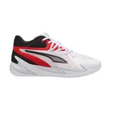 Championes de básquet Puma Dagger, diseño multicolor en blanco, rojo y negro, con suela blanca y detalles deportivos.