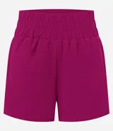 Bermuda deportiva tipo runner color fucsia, con cintura alta elástica y bombacha interna incorporada.