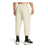 Pantalón deportivo Under Armour Unstoppable color beige, confeccionado en tejido de doble punto suave, elástico y transpirable. Presenta tiro medio, cintura elástica con cordón interno, bolsillos laterales y un bolsillo con cremallera en la pierna derecha. Su diseño de corte ancho y largo acortado ofrece gran comodidad y libertad de movimiento.