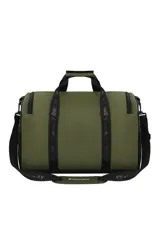 Bolso deportivo negro con detalles en gris, con bolsillos frontales y laterales, correa desmontable y regulable, y base con almohadillas antideslizantes.