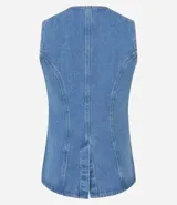 Chaleco de jeans azul oscuro, sin mangas, con cuello redondo y cierre frontal de botones blancos. Presenta un corte ligeramente alargado y solapas frontales que simulan bolsillos.