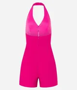 Enterito de bengalina fucsia, con frente única y escote en V.