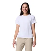 Remera Columbia Sun Trek Ss Ii de color blanco, de manga corta y corte clásico, con el logo de la marca estampado en el pecho.