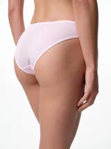 Bombacha de tiro medio confeccionada en tejido punto rib acanalado, con ribetes elásticos en cintura y piernas para un ajuste cómodo.