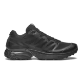Championes de Salomon modelo XT-Pathway 2, color negro, con diseño técnico y deportivo, sistema de cordones Quicklace y suela con tacos para mayor tracción.