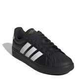 Championes urbanos Adidas modelo Streettalk, color negro con las icónicas tres tiras laterales en blanco. Presentan puntera reforzada tipo shell-toe, cierre por cordones y suela de goma resistente.