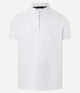 Remera polo blanca de algodón con cuello inglés y cremallera.