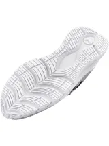 Championes de running Under Armour modelo Phade RN 2, color blanco con detalles en negro. Presentan una parte superior de malla ligera y transpirable, entresuela con amortiguación de EVA y suela de goma resistente con ranuras flexibles.
