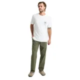 Pantalón Roark modelo Made To Fade, de corte relajado y color verde militar, con bolsillos frontales tipo parche.