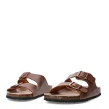Sandalias tipo Birkenstock de color negro, con doble tira ajustable mediante hebillas metálicas y plantilla anatómica con base de corcho.