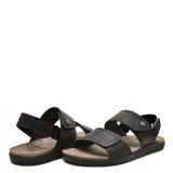 Sandalias de cuero negro para hombre, modelo Canastra 11 de la marca Freeway. Poseen tiras anchas con cierre de velcro ajustable, plantilla acolchada en tono beige y suela de goma flexible.