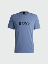 Remera de manga corta color verde oliva con el logo "BOSS" estampado en blanco en el pecho.