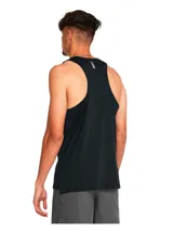 Musculosa deportiva Under Armour de corte sin mangas, confeccionada en tejido técnico ligero y transpirable con tecnología de secado rápido. Presenta cuello redondo y el logo de la marca estampado en el pecho.