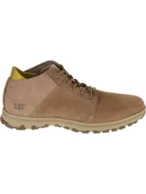 Bota de caña media Caterpillar modelo Science Mid, confeccionada en cuero nubuck marrón, con cordones bicolor, suela dentada y detalle del logo de la marca en el lateral.