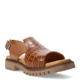 Sandalias de cuero con textura tipo croco en color marrón, con diseño de puntera abierta y suela track dentada. Incluye una tira ajustable con hebilla metálica en el talón.
